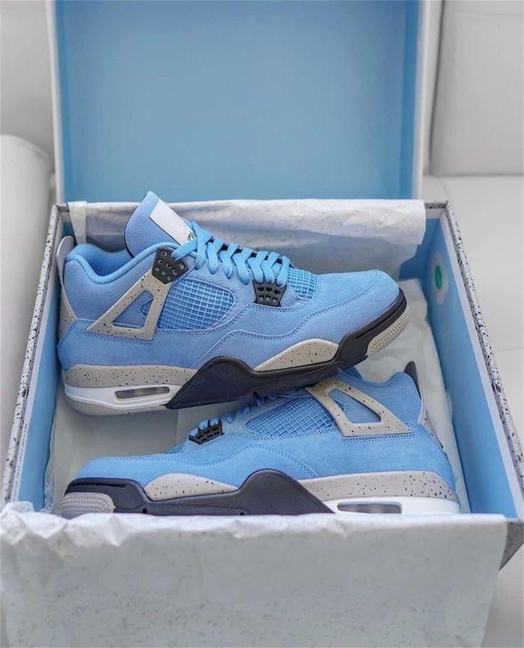 AIR JORDAN RETRO 4 UNIVERSITY BLUE