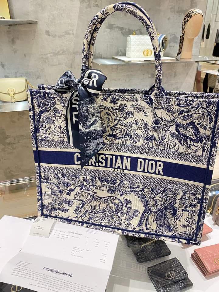 CHRISTAN DIOR EMBROIDERY BOOKTOTE WITH OG BOX